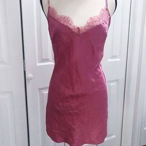 🏷$35 | VS Silky Slip ♥️FREE Gift♥️